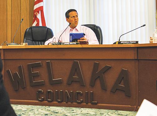 Mayor Jamie Watts discusses updating the town’s ordinances at Thursday’s Welaka Town Council meeting.
