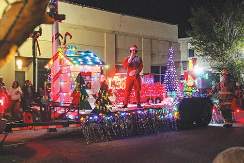 The Elf on the Shelf broke out of the house to ride in Palatka’s Christmas parade.