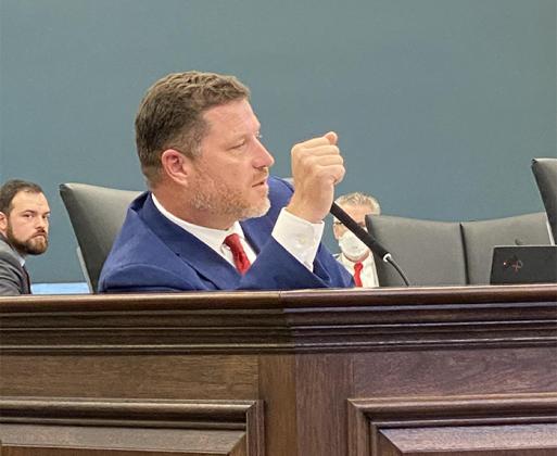 Republican Sen. Jeff Brandes says HB 7049 is a “lose-lose” bill that would “block out the sunshine” on the public’s right to know in Florida.