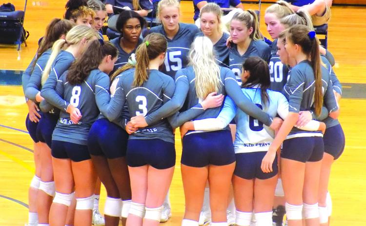 St. Johns River State College’s volleyball team huddles up before taking on Florida State College-Jacksonville in a Sun-Lakes Conference match Thursday. (COREY DAVIS / Palatka Daily News)