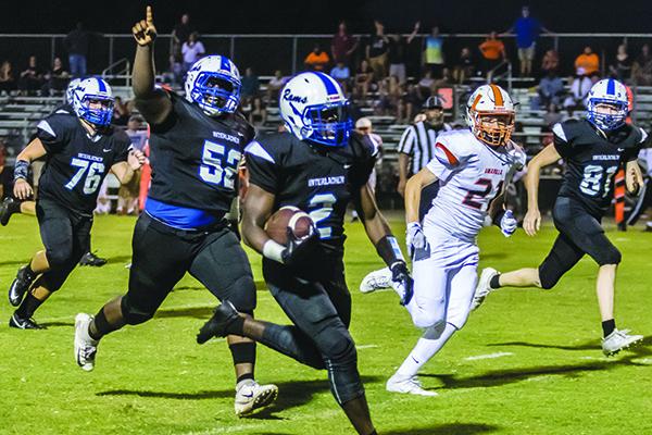 Interlachen’s Gary Armstrong breaks into the clear during last Friday’s 31-12 victory over Umatilla. (FRAN RUCHALSKI / Palatka Daily News)