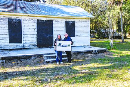 Florahome residents hope to raise enough money to renovate the town's community center.