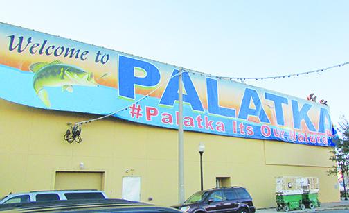 A banner welcoming people to Palatka is on display in downtown Palatka.