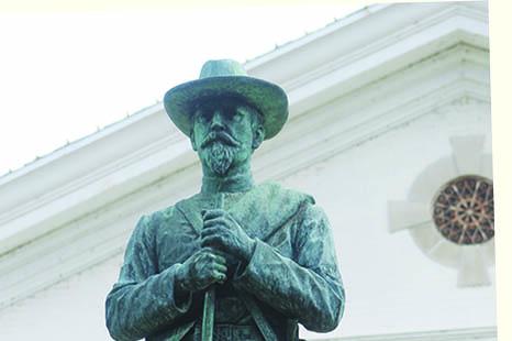 The statue of a Confederate soldier at the Putnam County Courthouse.