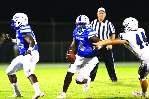 Interlachen High School quarterback Reggie Allen (4) and his teammates have won three straight games (GREG OYSTER / Special to the Daily News)