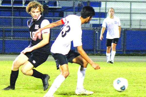 Interlachen’s Logan Coates (left) and Palatka’s Alan Martinez will be key contributors to their teams’ successes this winter. (MARK BLUMENTHAL / Palatka Daily News)
