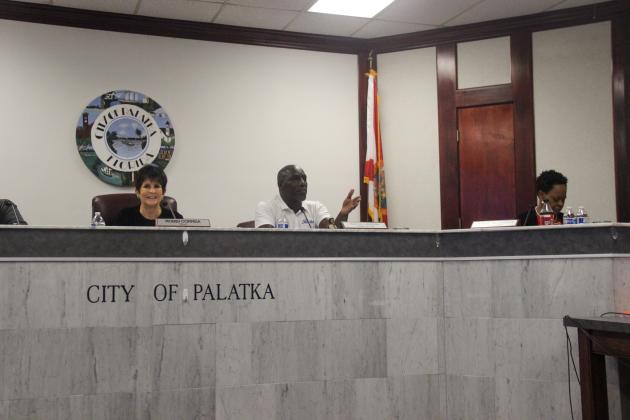 ARAH CAVACINI/Palatka Daily News. Commissioner Rufus Borom speaks Thursday to City Finance Director Marcia Carty about the 2023-2024 budget. 