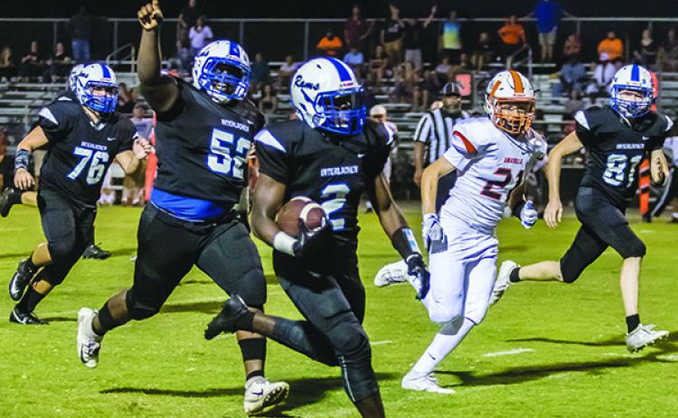 Interlachen’s Gary Armstrong breaks into the clear during last Friday’s 31-12 victory over Umatilla. (FRAN RUCHALSKI / Palatka Daily News)