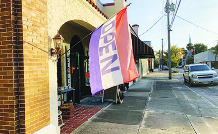 Elsie Bell's hopes to capitalize off Black Friday shopping this weekend.