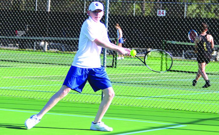 Walker Mills, Palatka High School’s No. 1 singles player, returns a shot to Menendez’s Collin Beese during his 8-3 loss to Beese in Palatka’s 6-1 victory. (ANTHONY RICHARDS / Palatka Daily News)